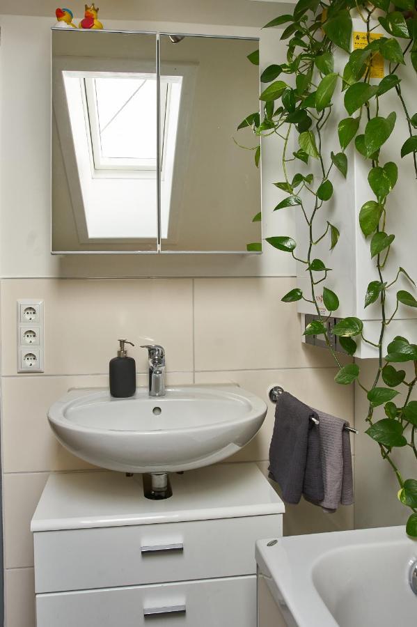 Green-Art-Living Fuer 3 Im Allgaeu Mit Queensize & Wifi Lauben  Buitenkant foto